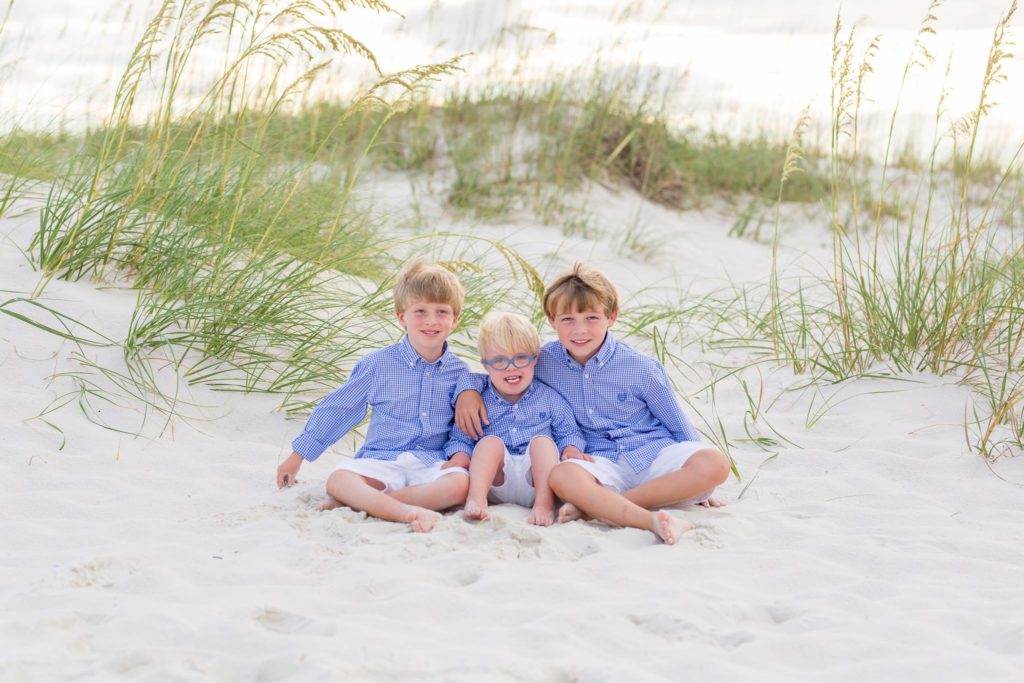 Family Photo of the siblings at the beach in Gulf Shores Al